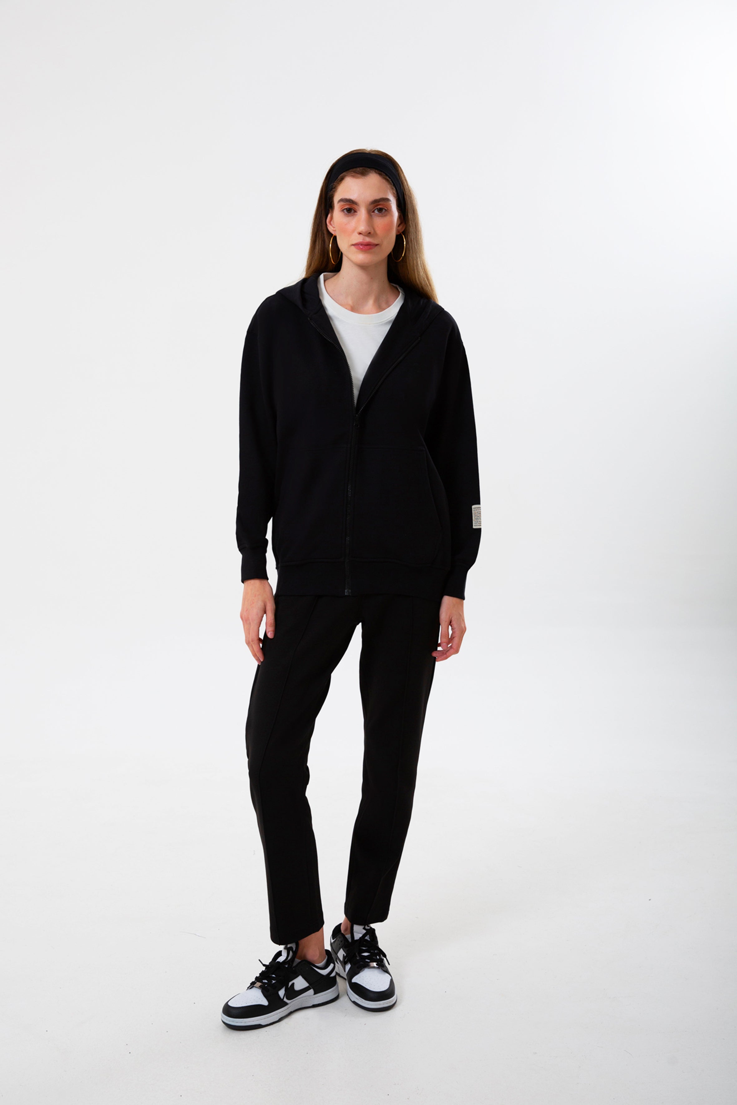 Siyah organik pamuklu kadın fermuarlı sweatshirt #Renk_Siyah