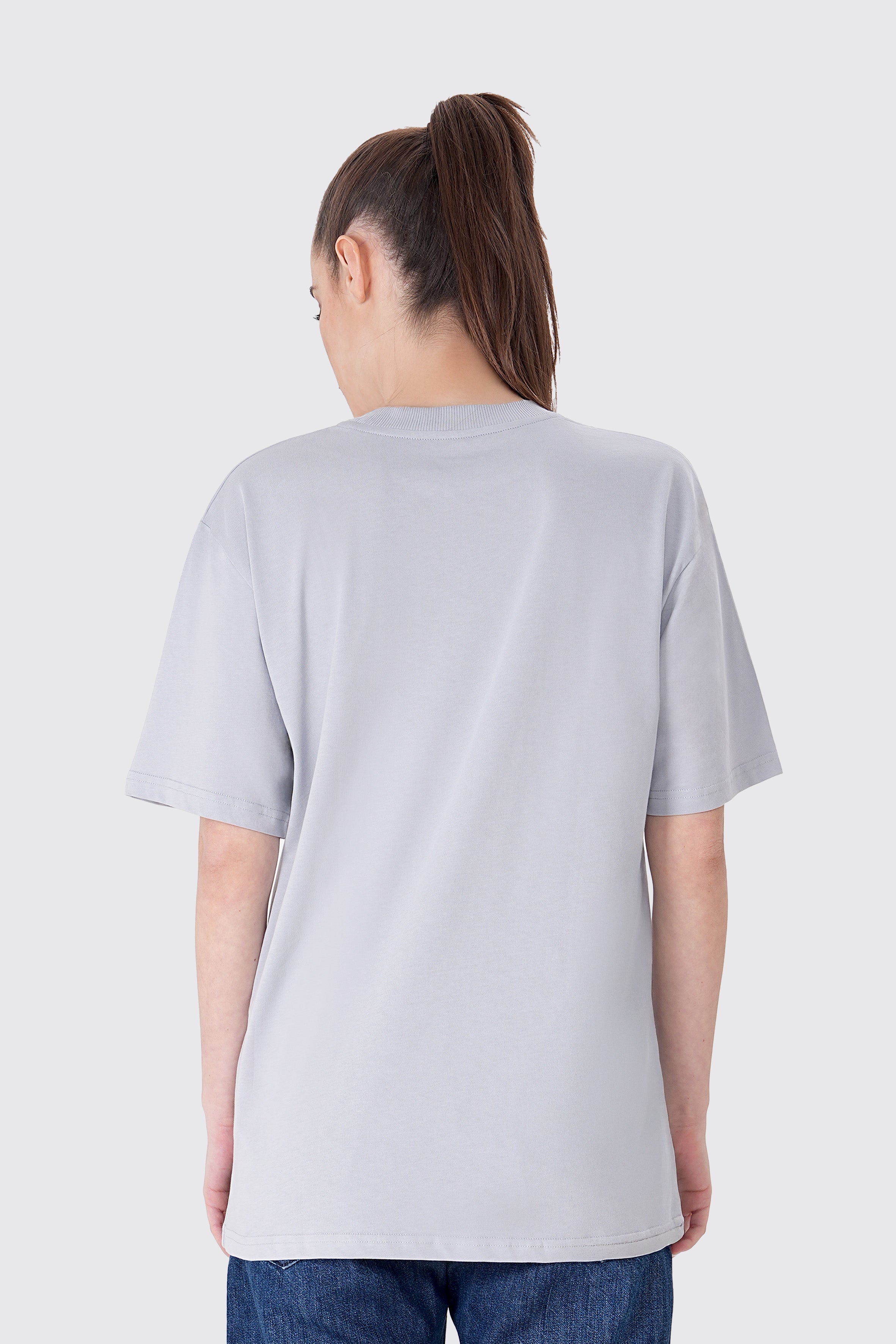 Kadın Gri Basic Tişört | %100 Pamuk Kumaş | Rahat Kalıp Günlük Stil | Minimalist Tasarım
