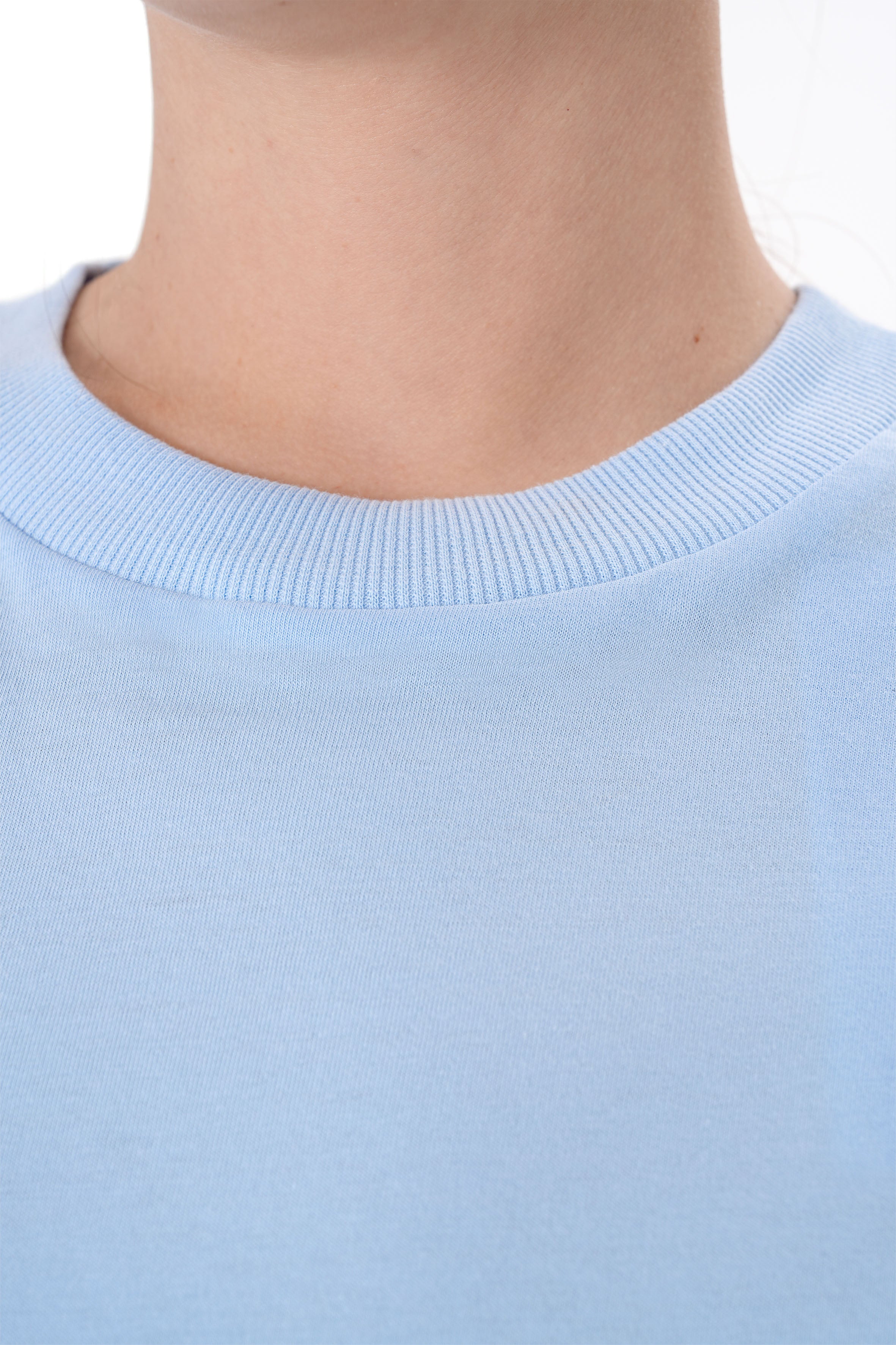 Kadın Mavi Basic Tişört | %100 Pamuk Kumaş | Rahat Kalıp Günlük Stil | Minimalist Tasarım