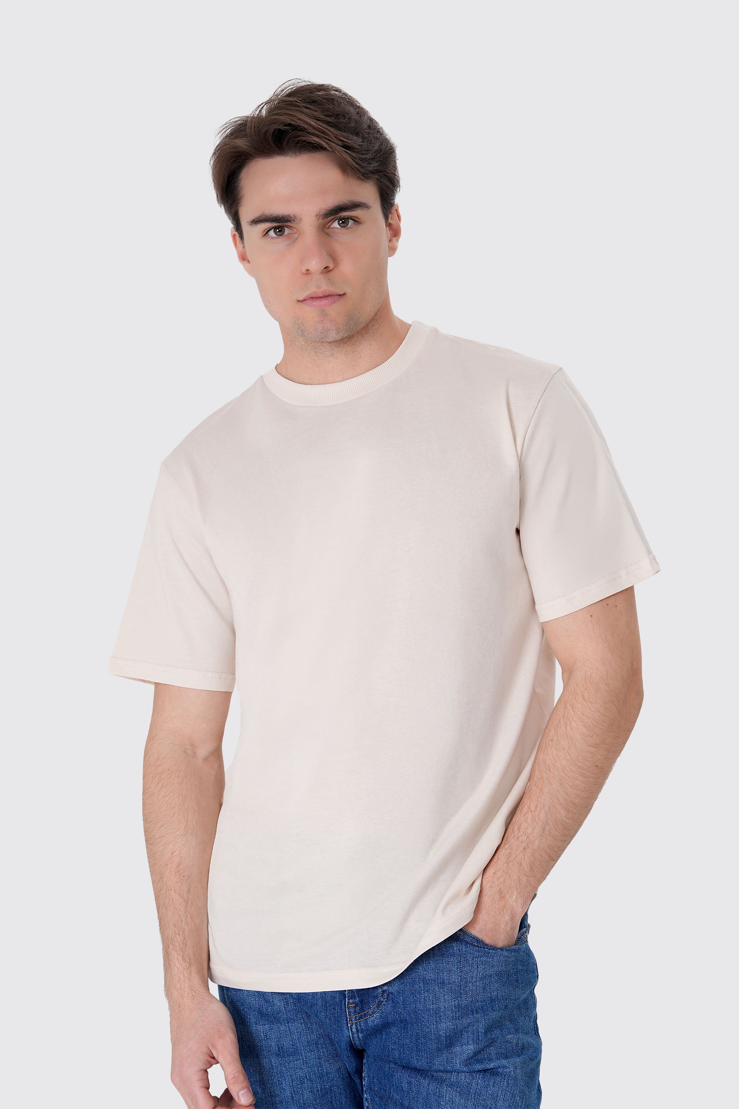Erkek Krem Rengi Basic Tişört | %100 Pamuk Kumaş | Rahat Kalıp Günlük Stil | Minimalist Tasarım