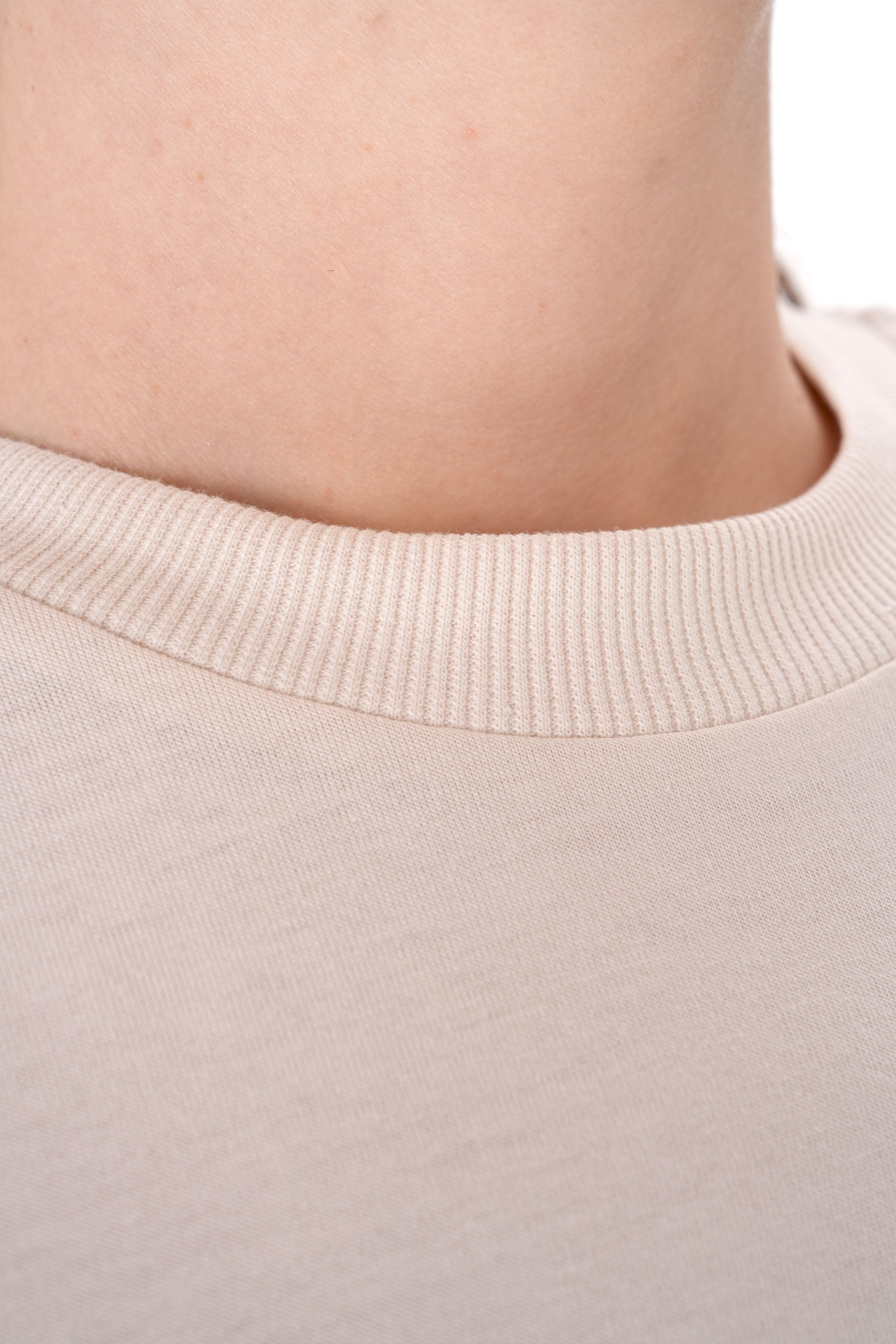 Kadın Krem Rengi Basic Tişört | %100 Pamuk Kumaş | Rahat Kalıp Günlük Stil | Minimalist Tasarım