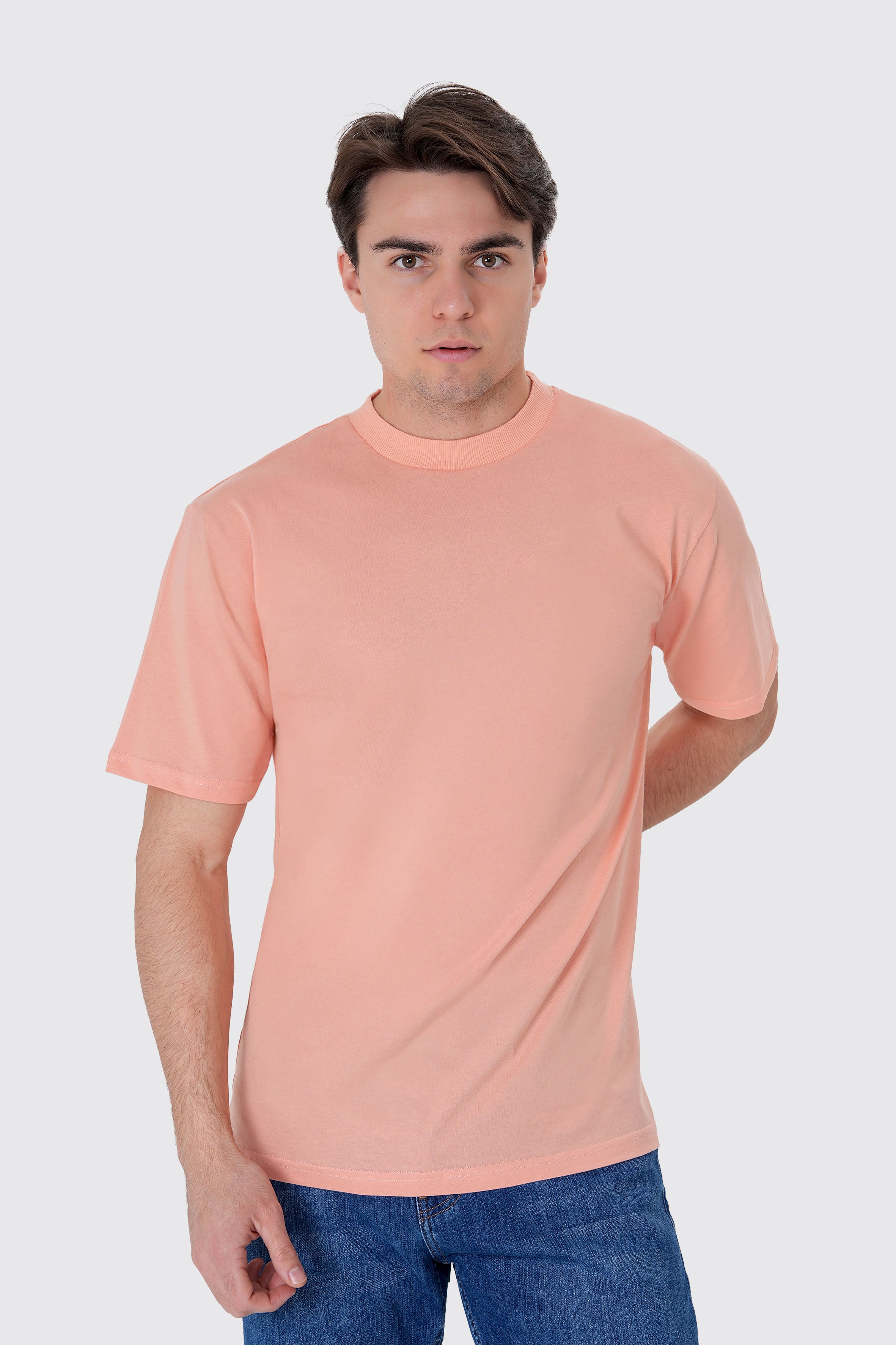 Erkek Somon Rengi Basic Tişört | %100 Pamuk Kumaş | Rahat Kalıp Günlük Stil | Minimalist Tasarım