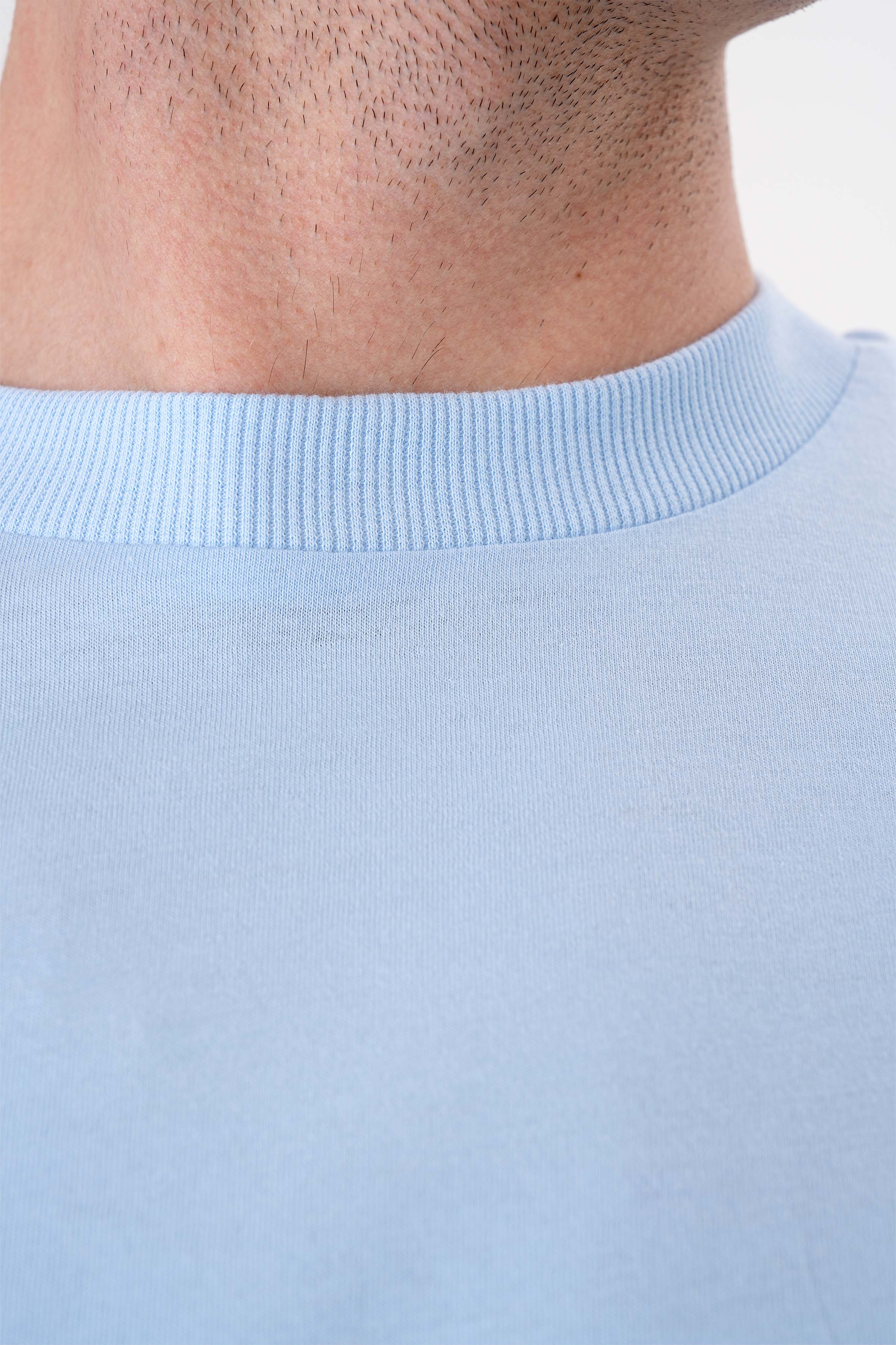 Erkek Mavi Basic Tişört | %100 Pamuk Kumaş | Rahat Kalıp Günlük Stil | Minimalist Tasarım