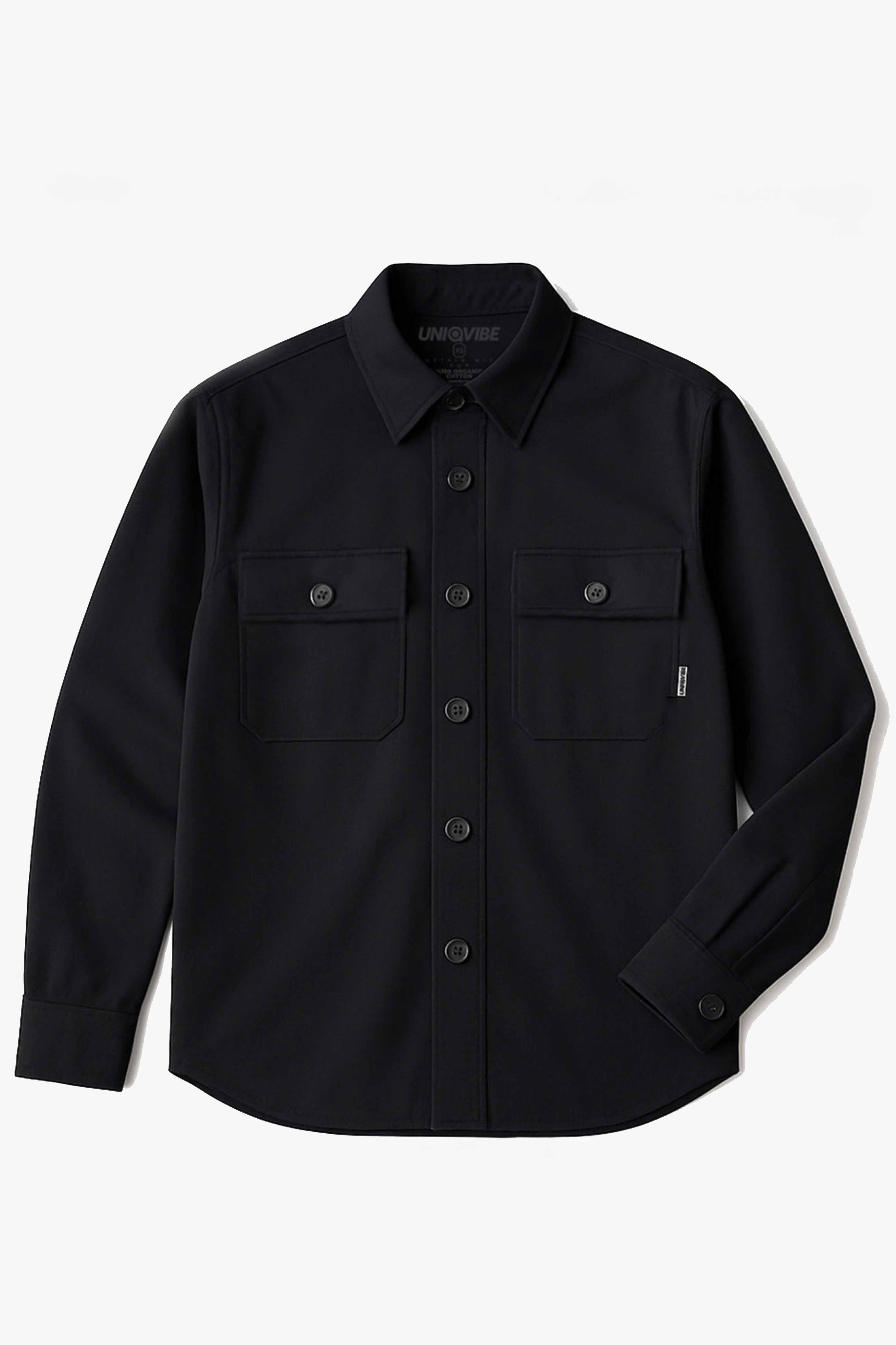 Zamansız şıklık ve konfor bir arada! Siyah Regular fit erkek cepli gömlek, %100 pamuklu yapısıyla nefes alabilir ve gün boyu rahatlık sunar. Minimal tasarımıyla her kombine uyum sağlayan bu gömlek, hem şehir hayatına hem de casual görünümlere mükemmel bir tamamlayıcıdır. Fonksiyonel cepleri ve kaliteli dikiş detaylarıyla öne çıkan bu parça, uzun ömürlü ve dayanıklı bir stil sunar.