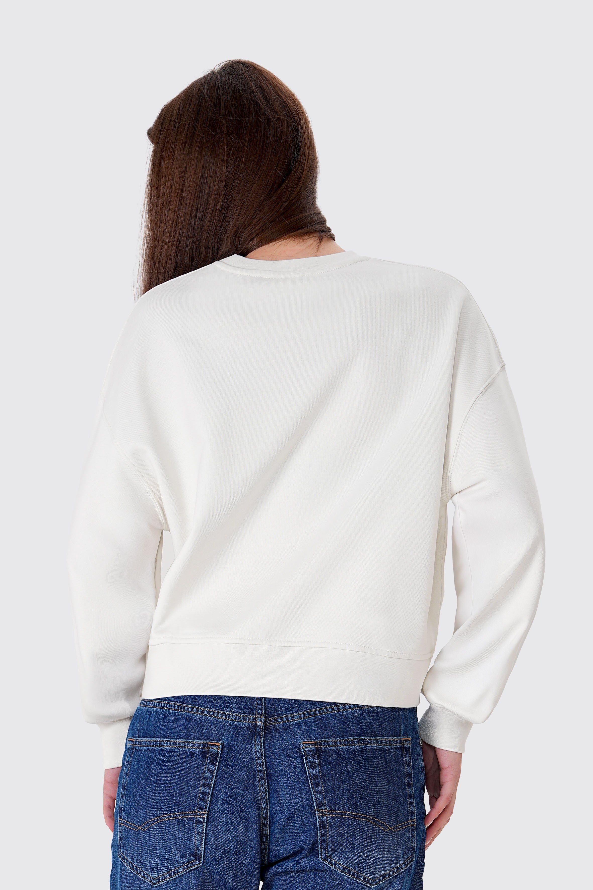 Mantar Nakışlı Crop Organik Pamuklu Sweatshirt, organik pamuklu yapısıyla hem çevre dostu hem de son derece rahat. Mantar nakışı detayıyla doğayı çağrıştıran bu crop sweatshirt, günlük kombinlerinize şık ve eğlenceli bir dokunuş katıyor. Modern crop kesimiyle hem spor hem de günlük kullanım için ideal. UNIQVIBE ile doğal tarzınızı tamamlayın!