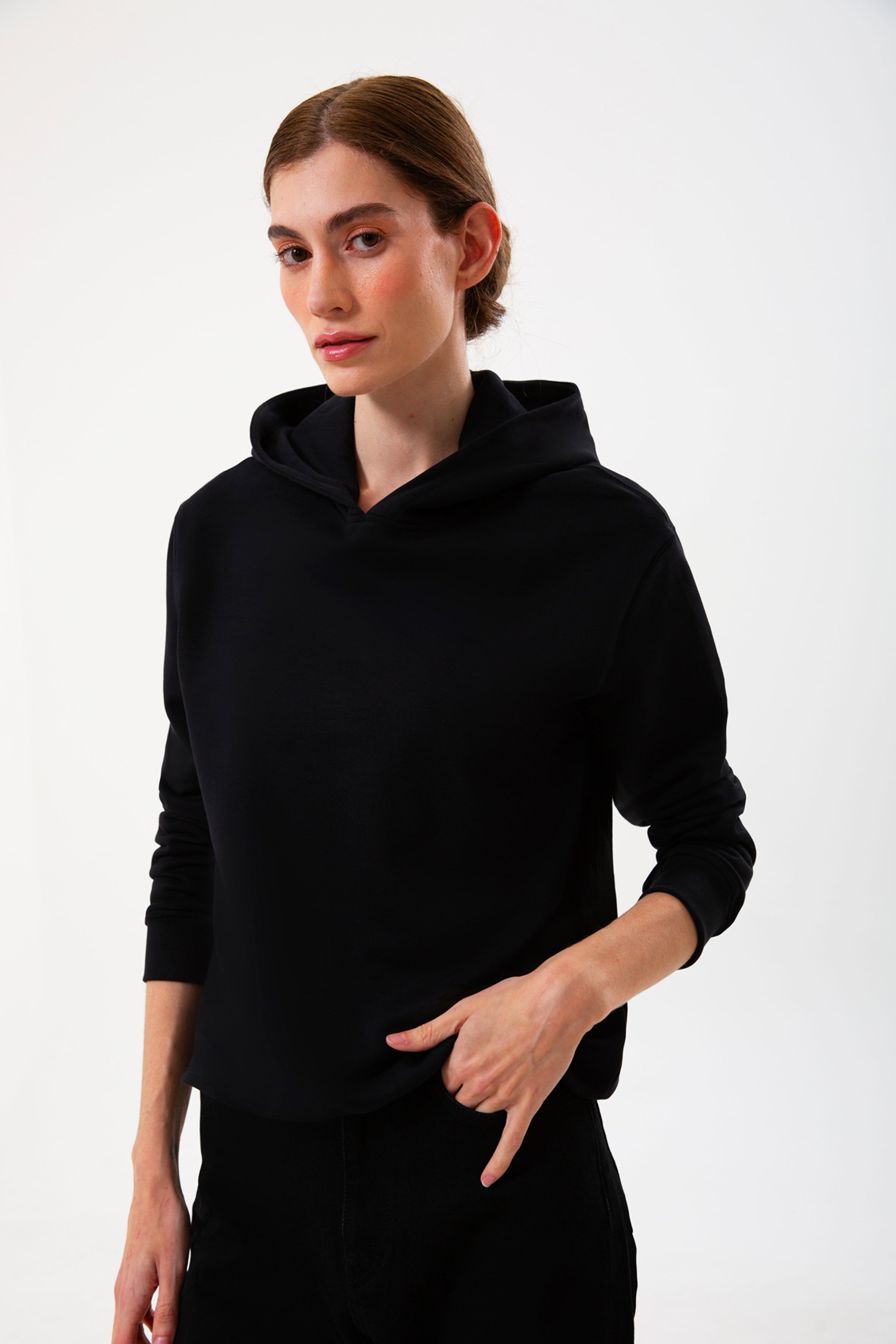 Siyah pamuklu kadın kapüşonlu hoodie #Renk_Siyah