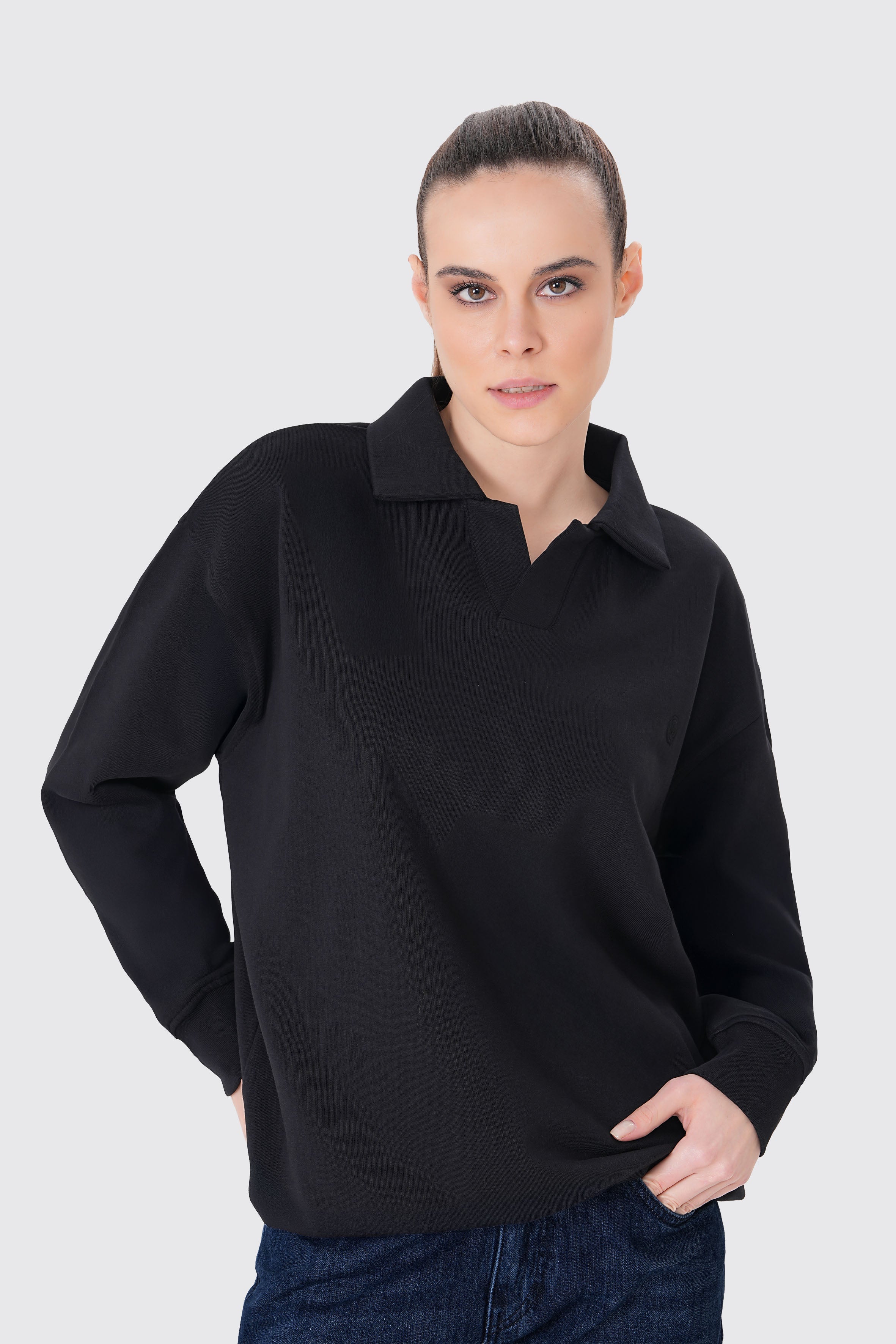 Siyah pamuklu kadın polo yaka sweatshirt #Renk_Siyah