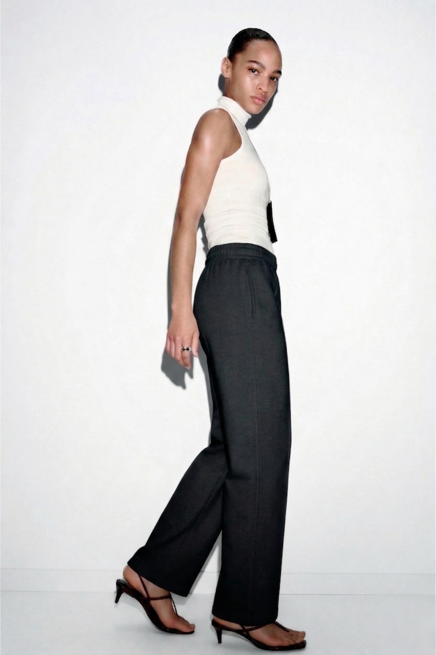 Organik Pamuklu Rahat Kesim Siyah Kadın Pantolon