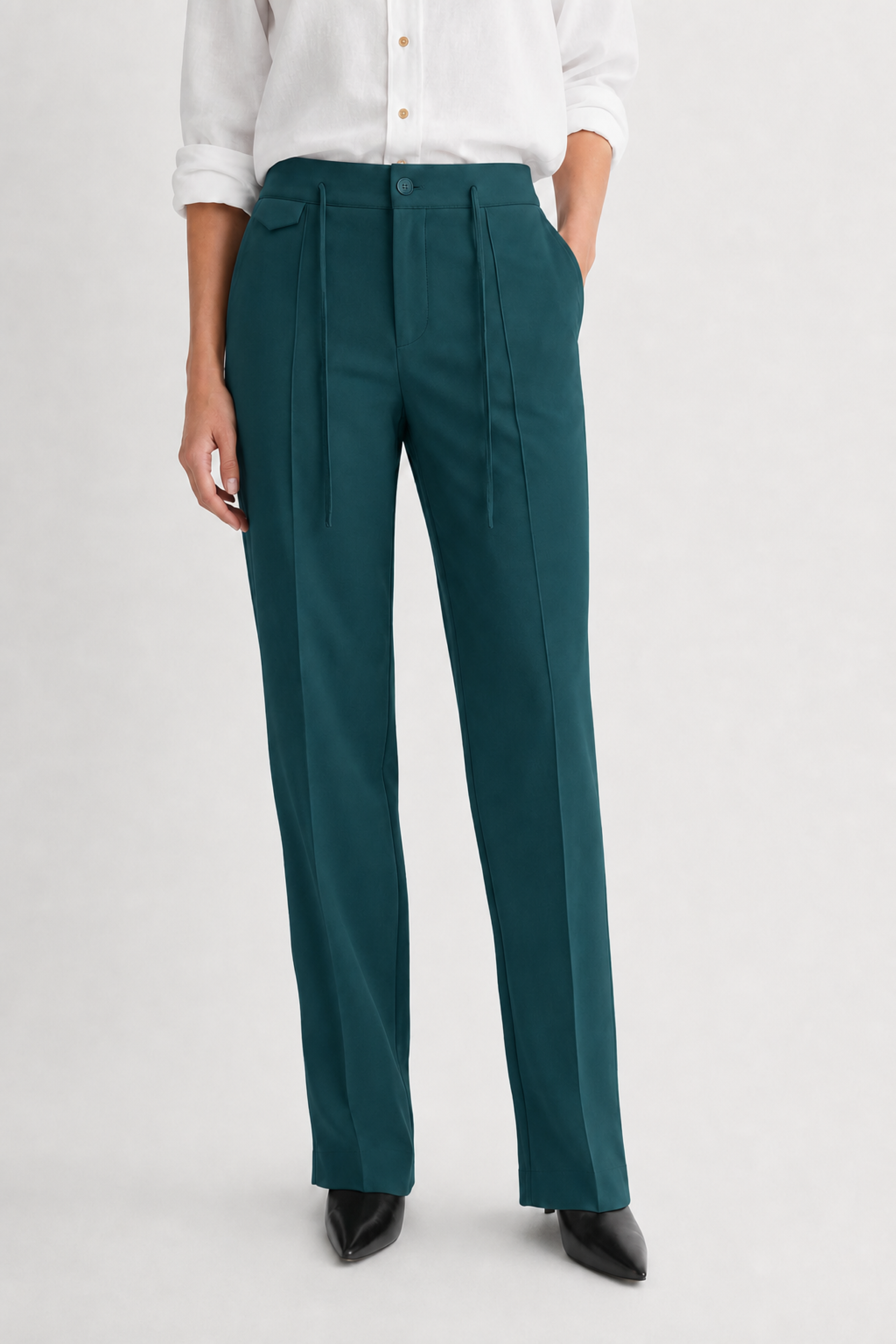 UNIQVIBE petrol mavisi kadın sweatpant model üzerinde önden görünüm